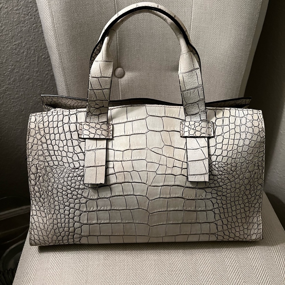 AUTHENTIC CLAUDIA FIRENZE LARGE CROCODILE EMBOSSED LEATHER MADE IN ITALY 🇮🇹